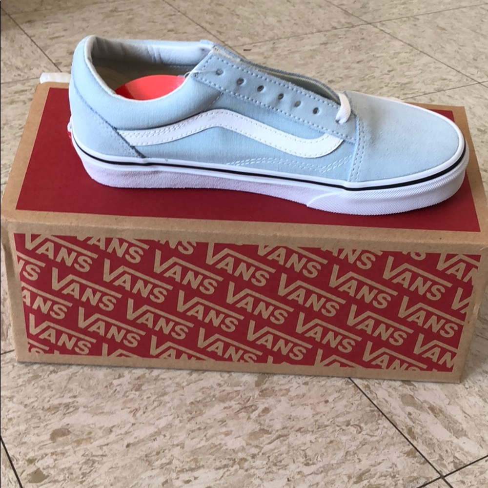 Old Skool baby blue vans
